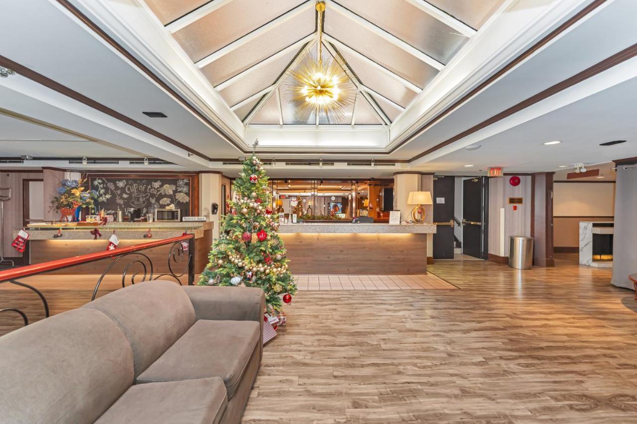 The Bedford Regency Hotel Victoria Extérieur photo