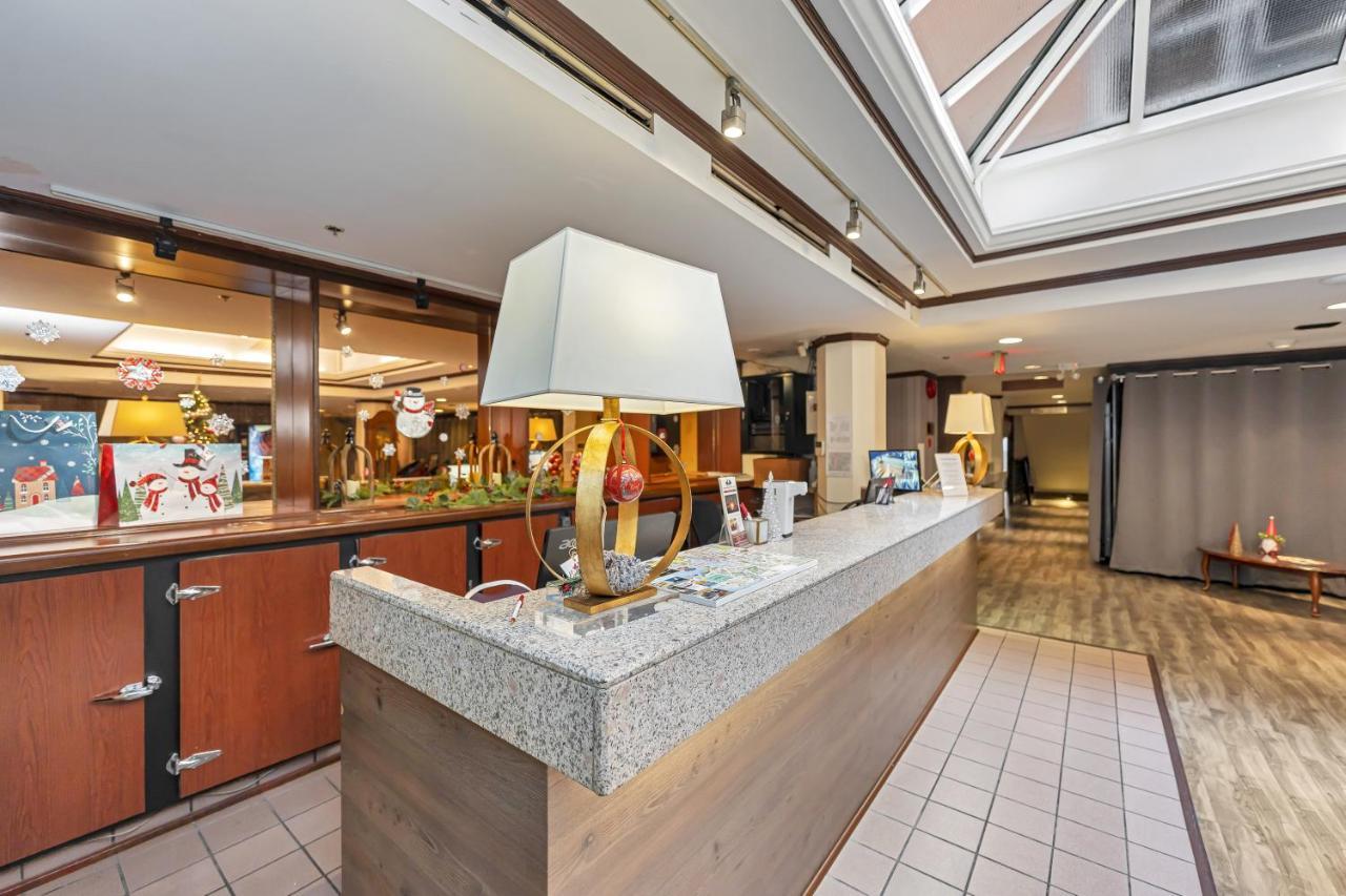 The Bedford Regency Hotel Victoria Extérieur photo