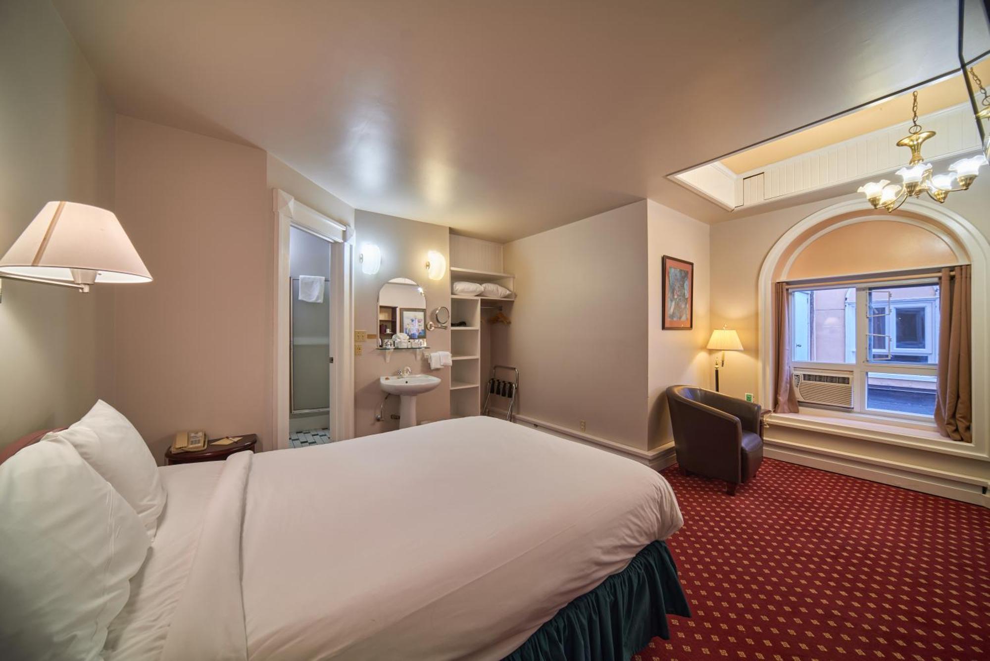 The Bedford Regency Hotel Victoria Extérieur photo