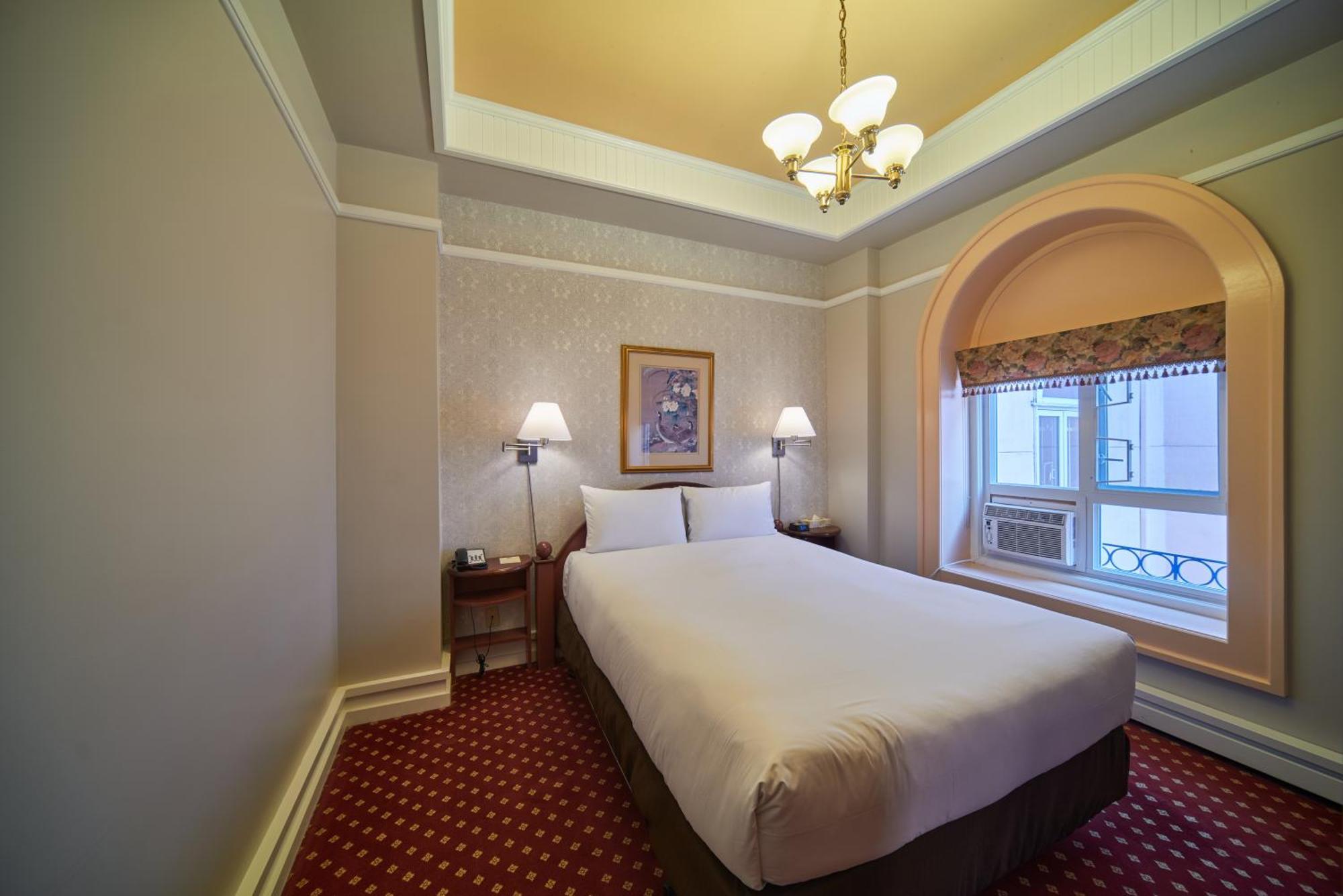 The Bedford Regency Hotel Victoria Extérieur photo
