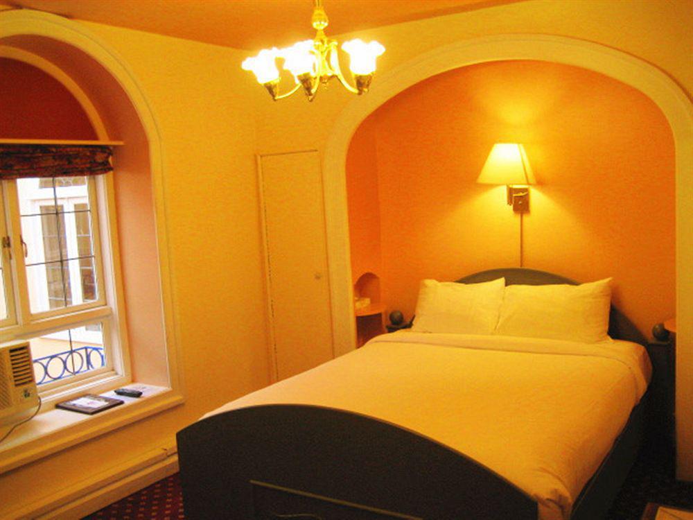 The Bedford Regency Hotel Victoria Extérieur photo